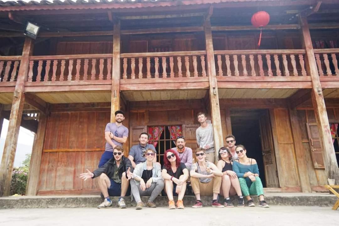 Lo Lo Homestay & Cafe Meo Vac Exterior photo